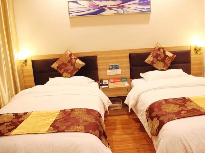 Greentree Alliance Yichang East Yichang Station Hotel Екстериор снимка