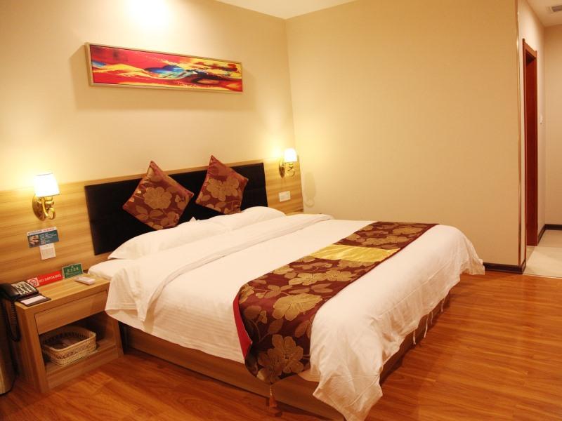 Greentree Alliance Yichang East Yichang Station Hotel Екстериор снимка