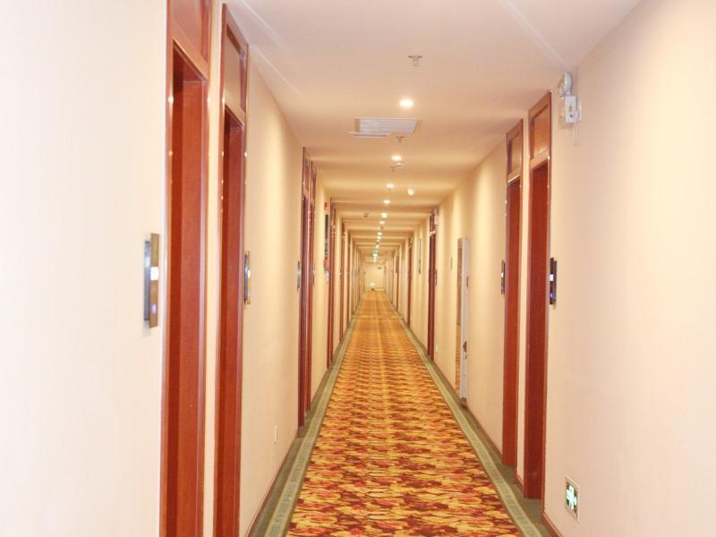 Greentree Alliance Yichang East Yichang Station Hotel Екстериор снимка