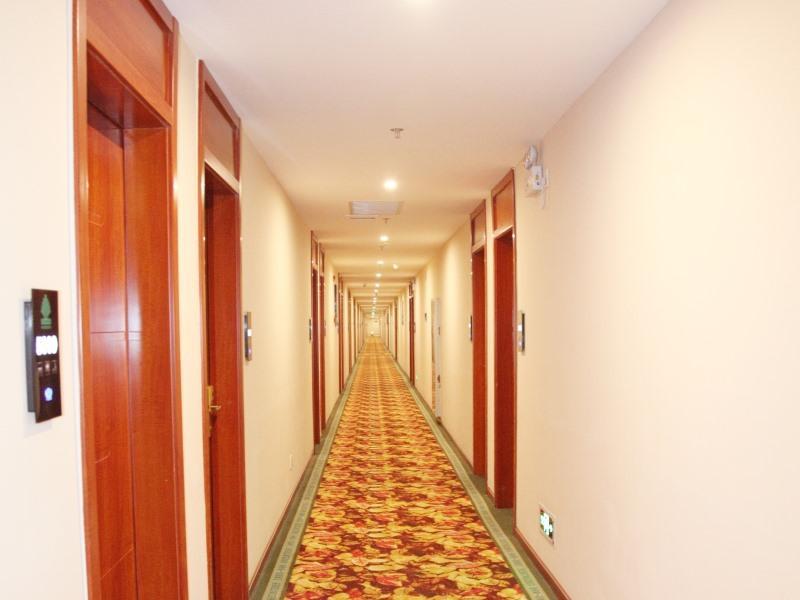 Greentree Alliance Yichang East Yichang Station Hotel Екстериор снимка
