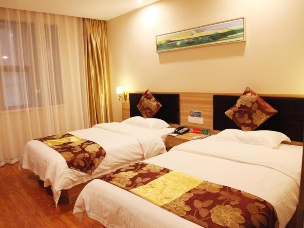 Greentree Alliance Yichang East Yichang Station Hotel Екстериор снимка