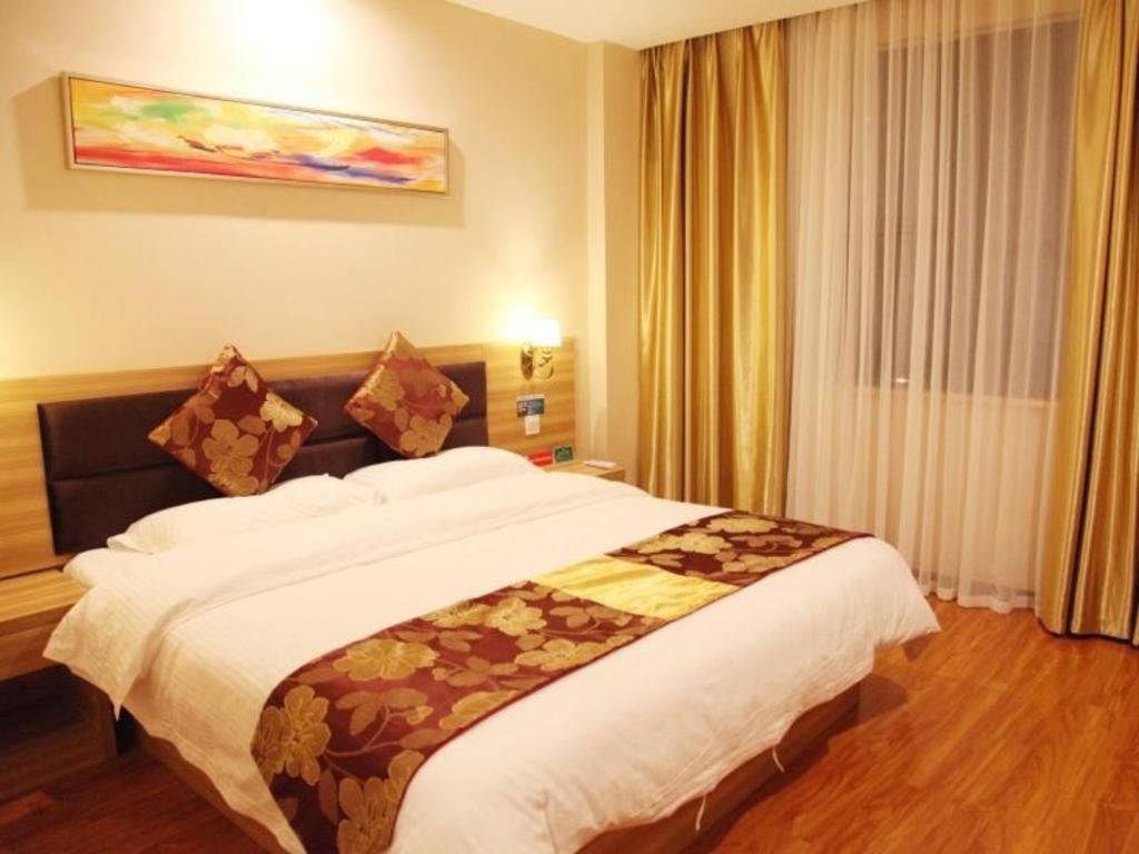 Greentree Alliance Yichang East Yichang Station Hotel Екстериор снимка