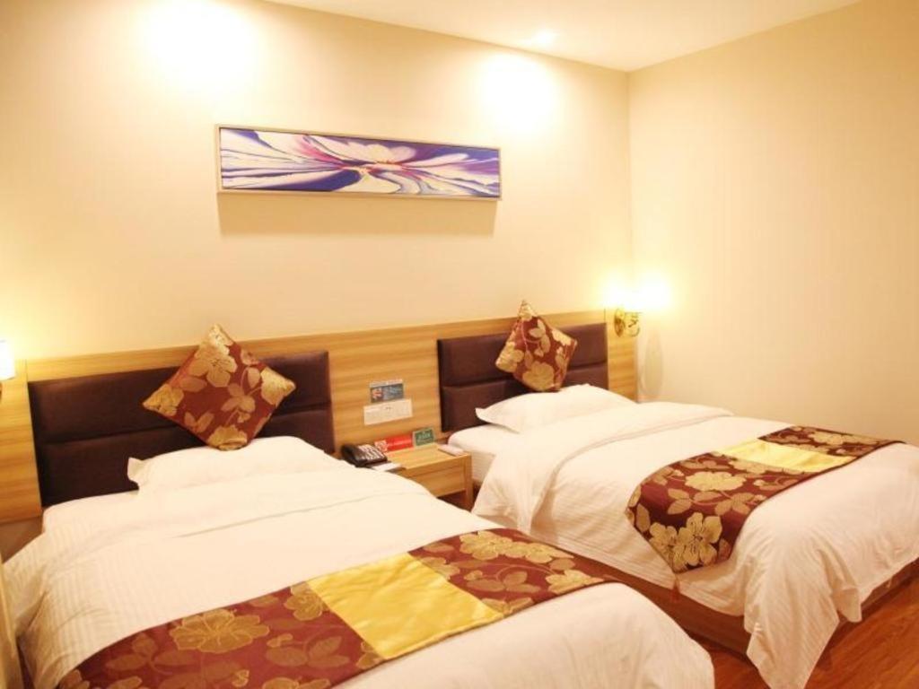 Greentree Alliance Yichang East Yichang Station Hotel Екстериор снимка