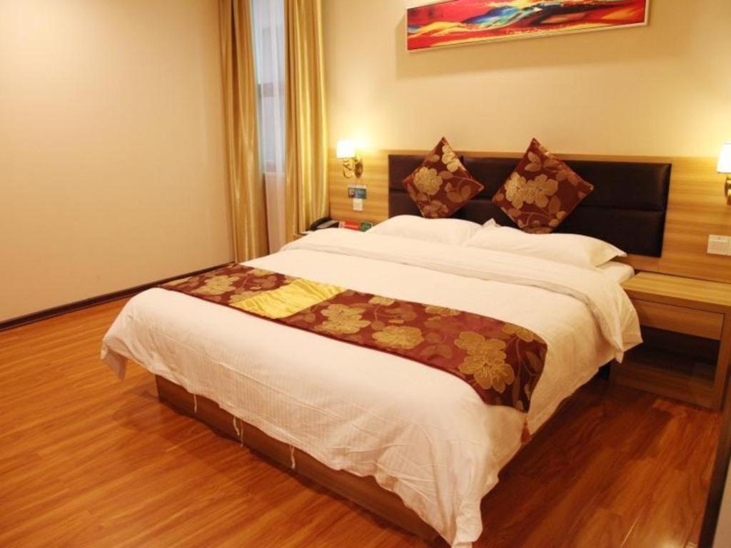 Greentree Alliance Yichang East Yichang Station Hotel Екстериор снимка