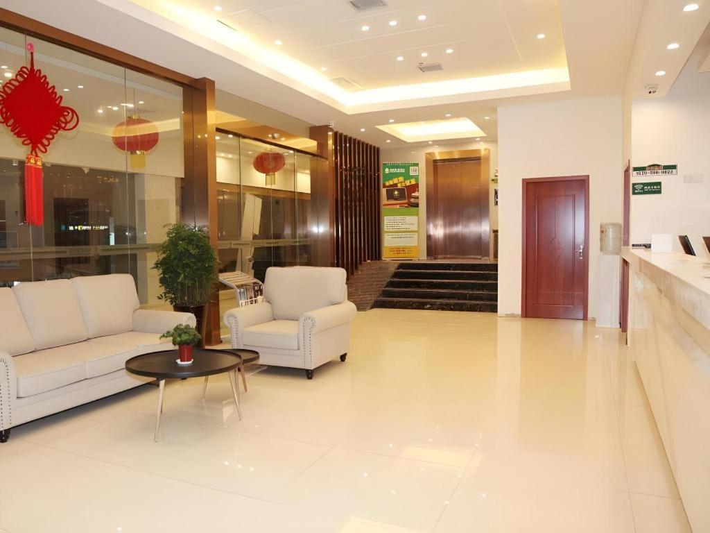 Greentree Alliance Yichang East Yichang Station Hotel Екстериор снимка