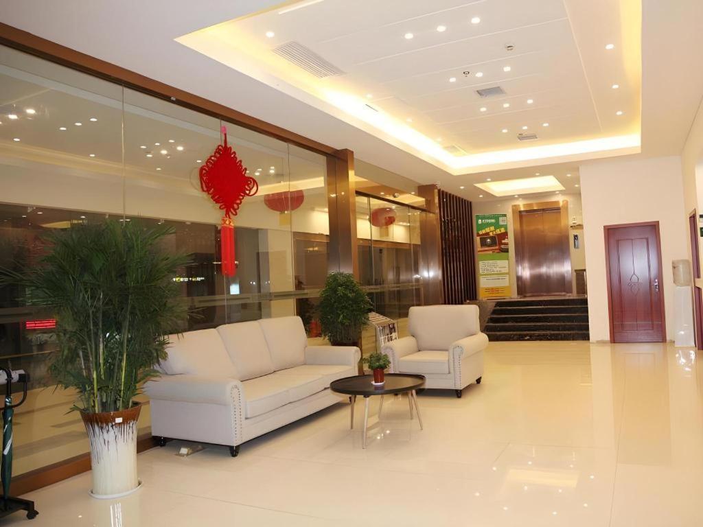 Greentree Alliance Yichang East Yichang Station Hotel Екстериор снимка