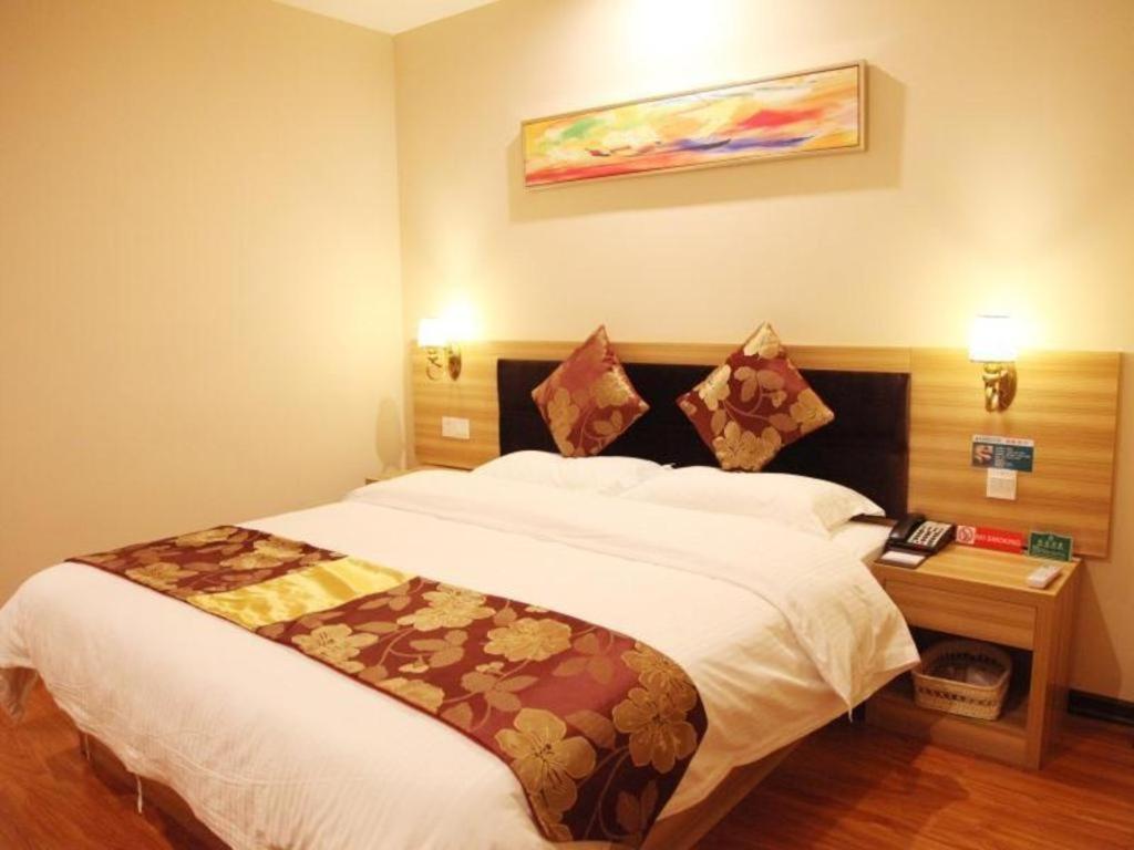 Greentree Alliance Yichang East Yichang Station Hotel Екстериор снимка