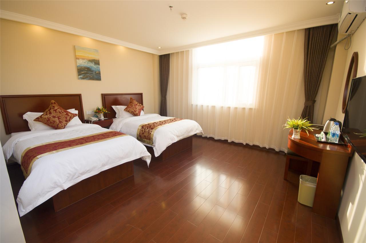 Greentree Alliance Yichang East Yichang Station Hotel Екстериор снимка