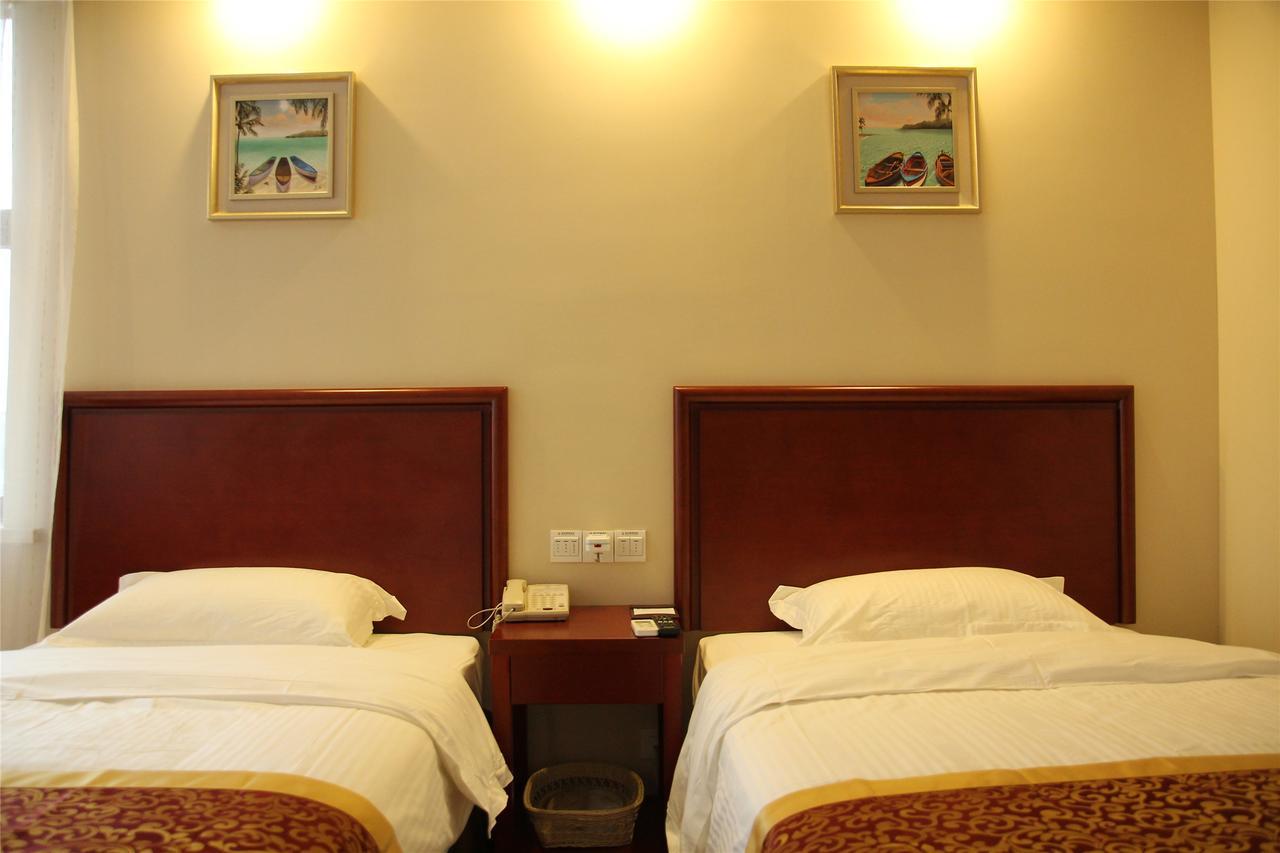 Greentree Alliance Yichang East Yichang Station Hotel Екстериор снимка